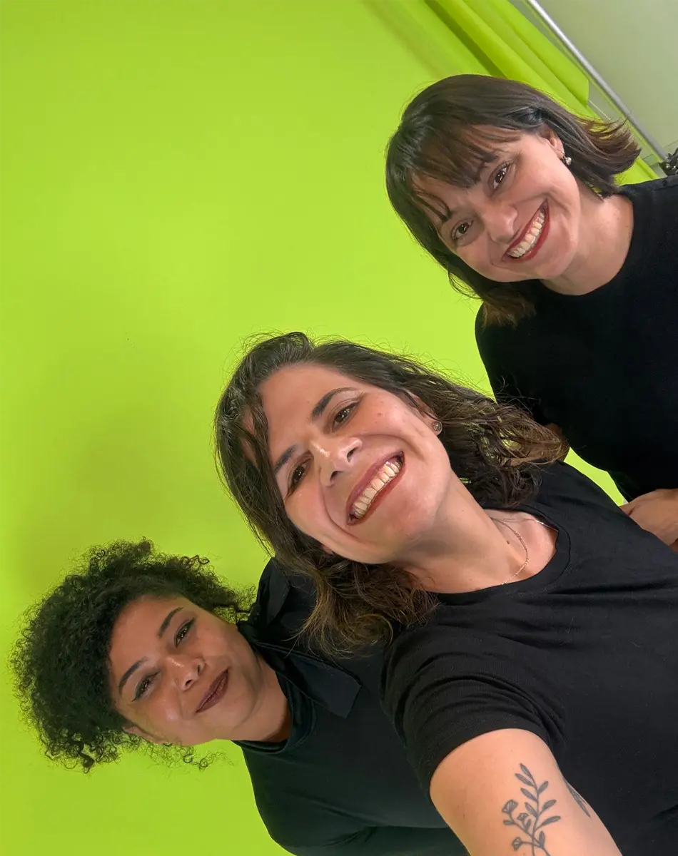 Selfie de Janah PE, Carol Fomin e Vânia Santiago.